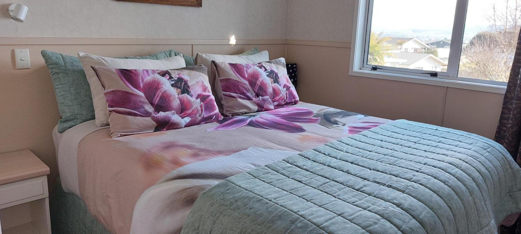 Bed And Breakfast Happy Home Taupo Accommodation Εξωτερικό φωτογραφία