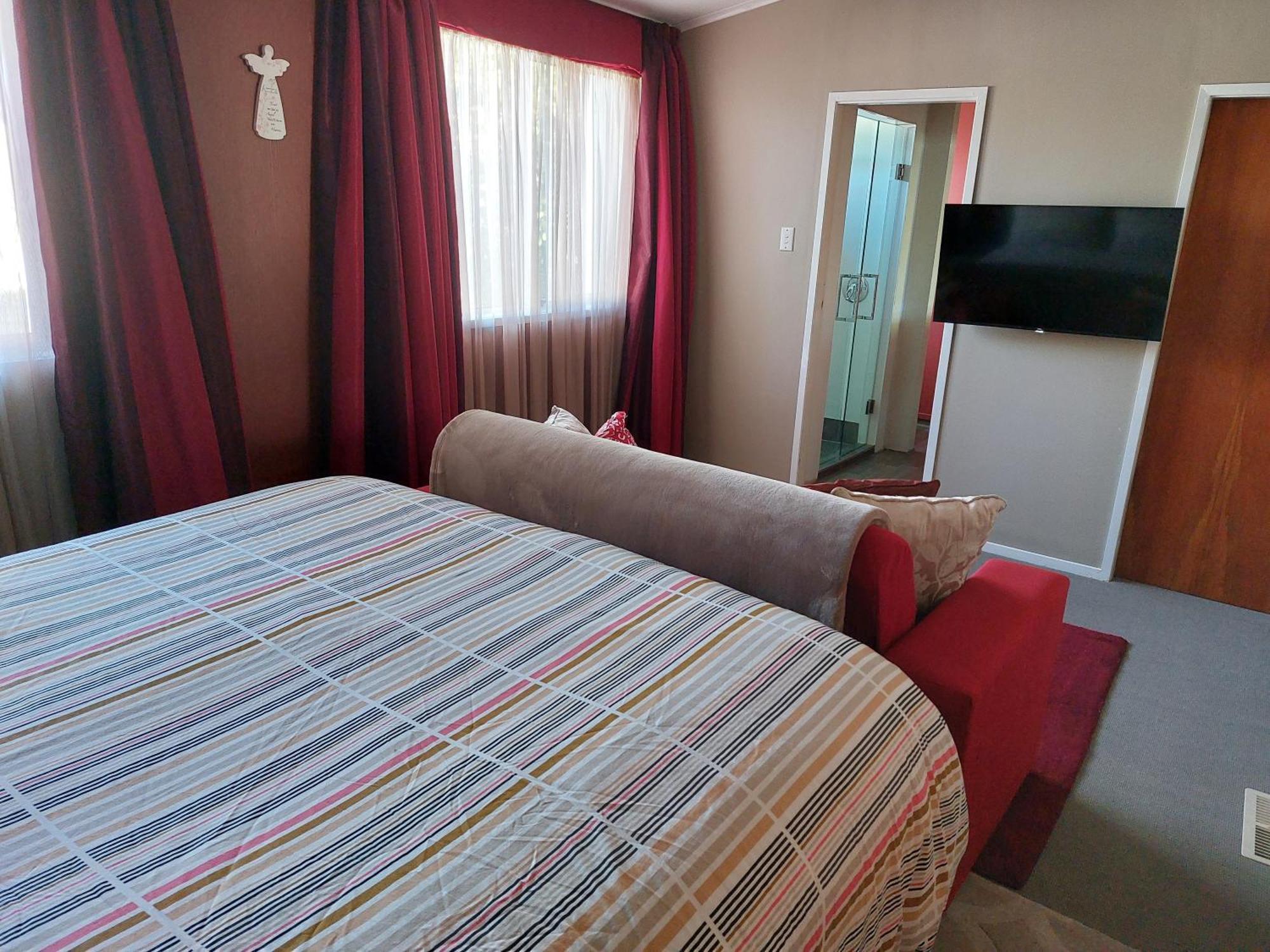 Bed And Breakfast Happy Home Taupo Accommodation Εξωτερικό φωτογραφία