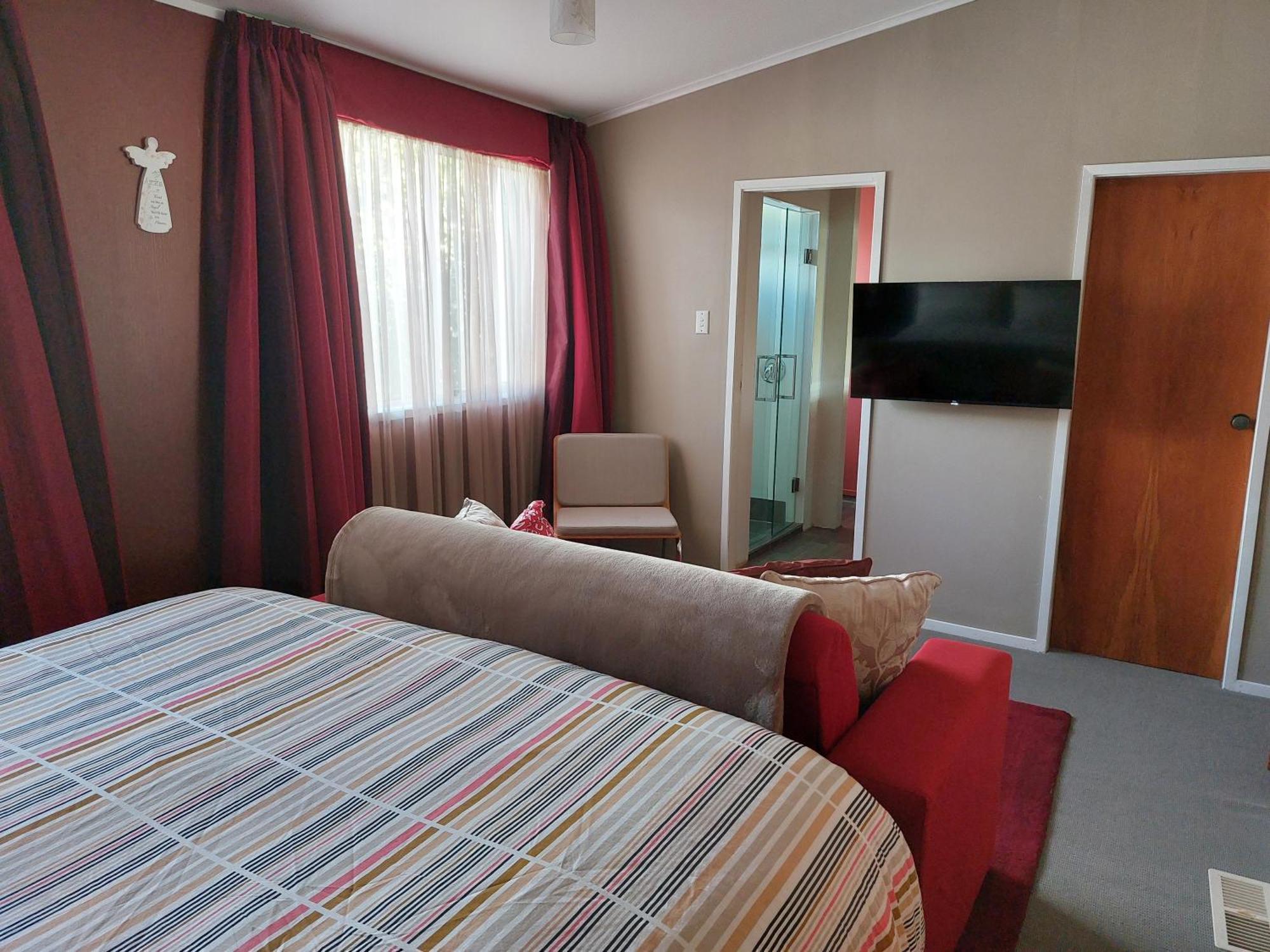 Bed And Breakfast Happy Home Taupo Accommodation Εξωτερικό φωτογραφία